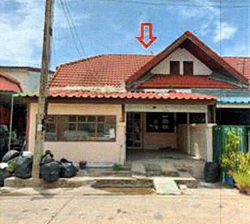 ทาวน์เฮ้าส์หลุดจำนอง ธ.ธนาคารอาคารสงเคราะห์ ปทุมธานี ลาดหลุมแก้ว หน้าไม้